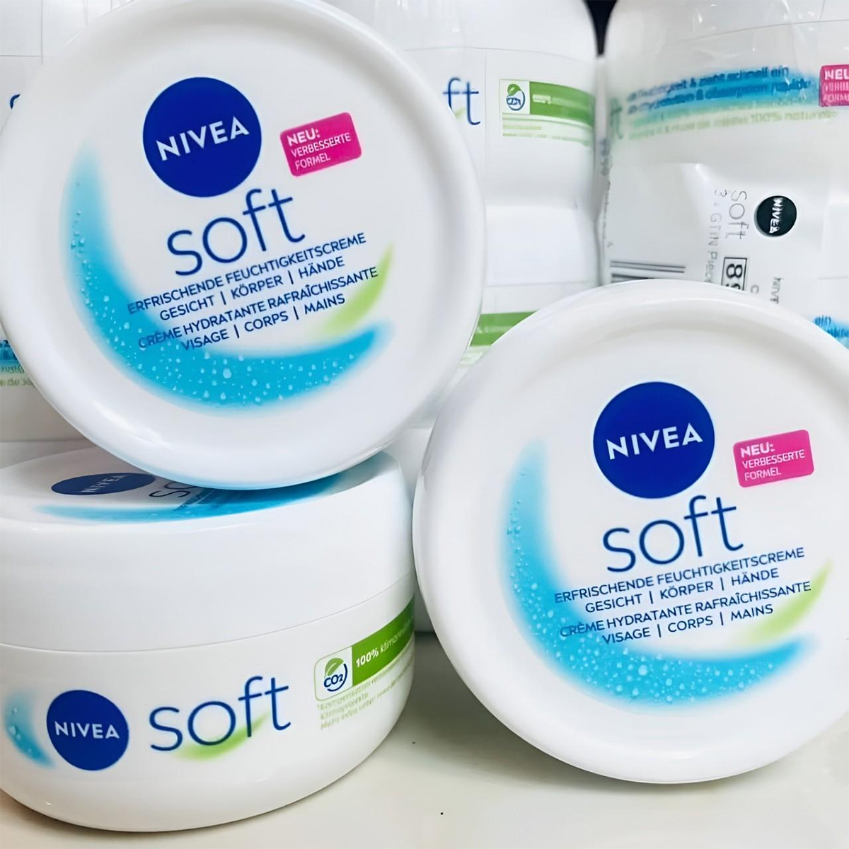 Kem dưỡng ẩm chống nẻ Nivea soft 200ml