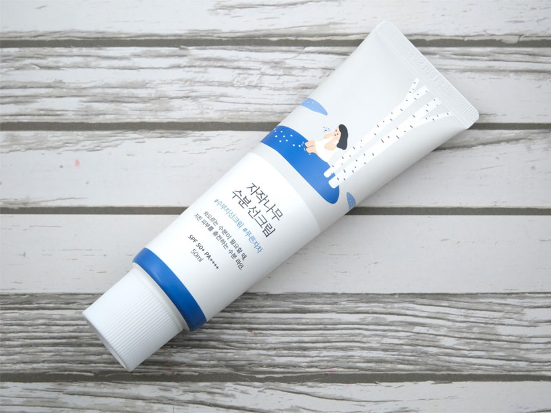 Review Kem chống nắng Round lab xanh dương birch juice moisturizing sunscreen